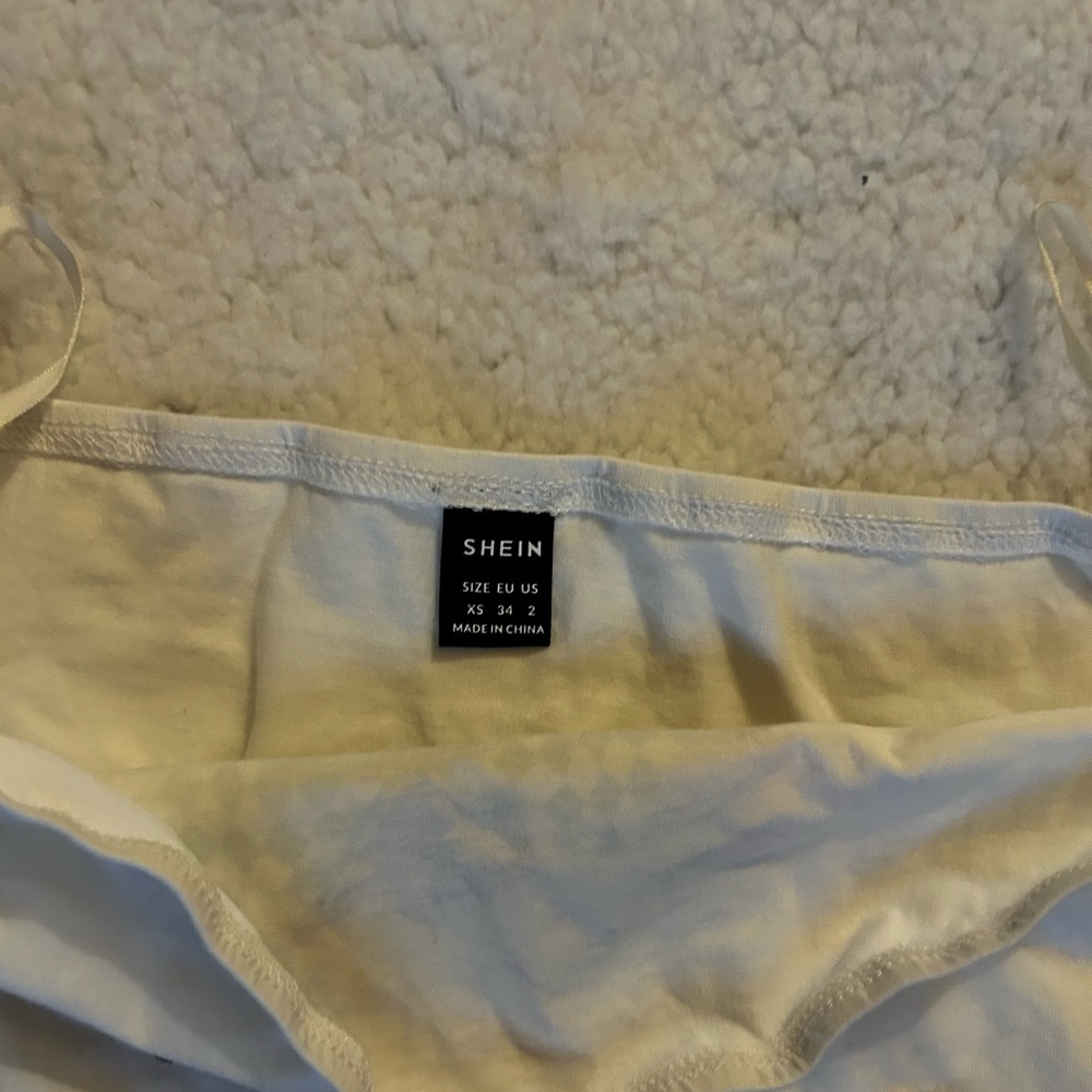 Graphic Racer Cropped Tube Top - Picture 2 of 4